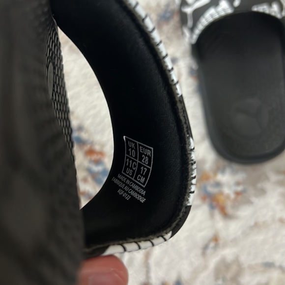 Puma Little Kid’s Slippers, Boys, Toddler/ Preschooler, Size 11, Black, NWOT - Picture 5 of 6